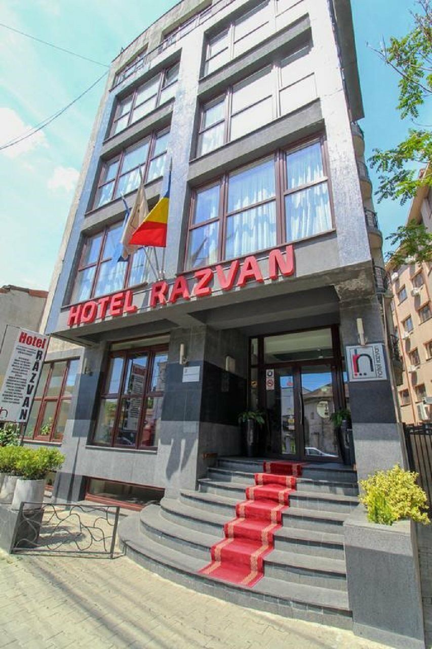 Hotel Razvan Bükreş Dış mekan fotoğraf